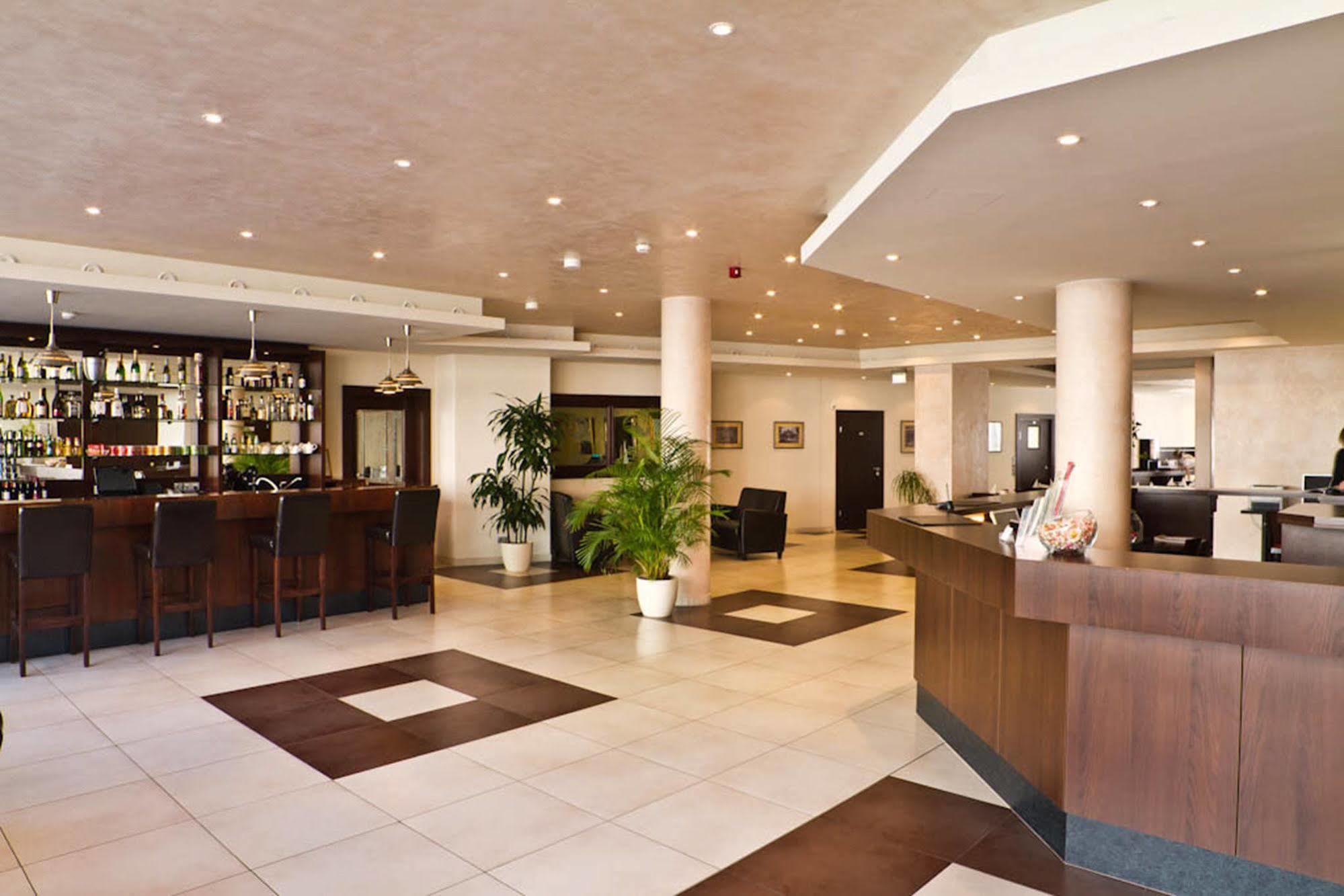 Wat De In De Buurt Brandenburger Tor? 3*